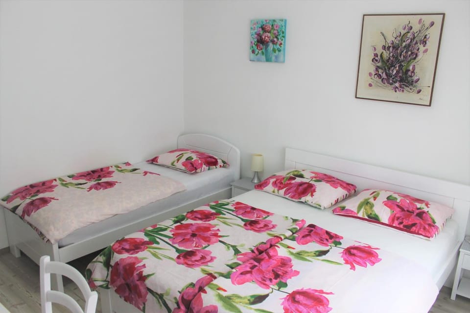 Rooms Jurca Vacation rental in Slovenia