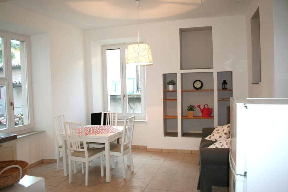Other, Seating area