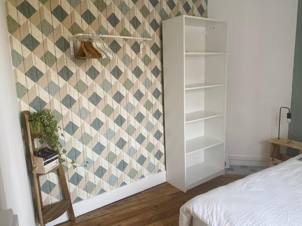 Bed, Bedroom