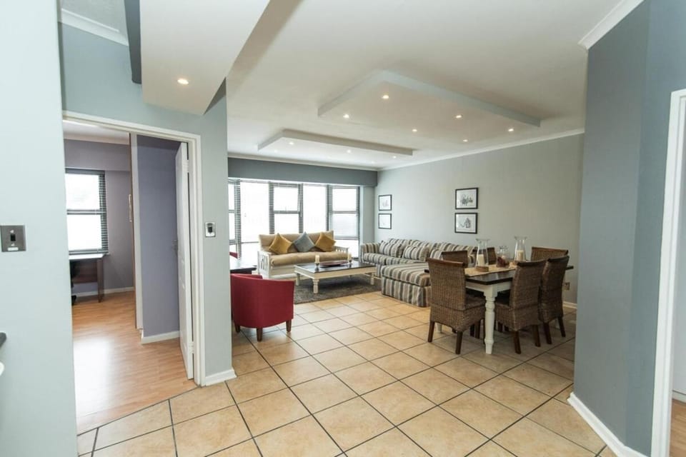 Endless Summer Coastal Condo Apartment in Port Elizabeth
