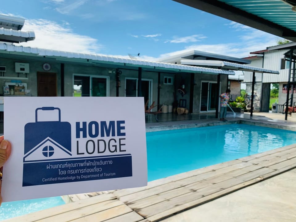 Property building, Day, Swimming pool, Swimming pool, Certificate/Award