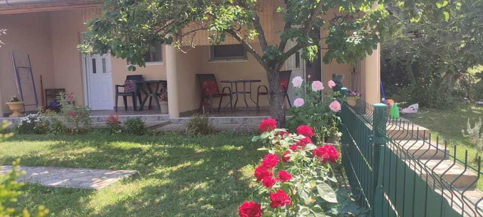 Spring, Balcony/Terrace, Balcony/Terrace, Garden view