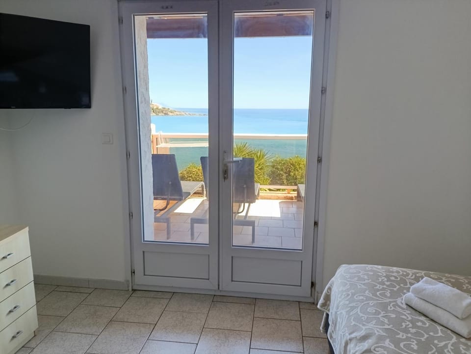 Bedroom, Sea view