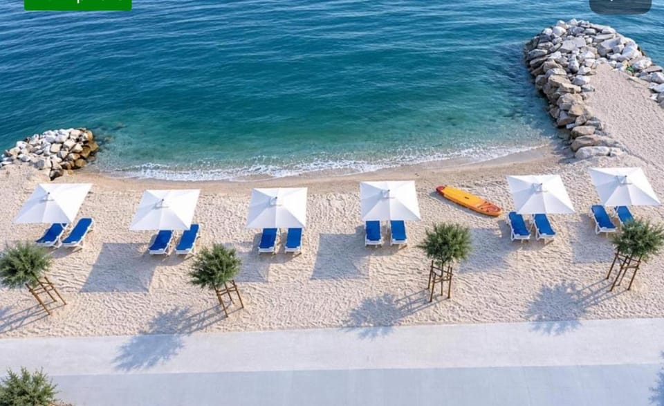 Day, Natural landscape, Beach, Sea view, sunbed