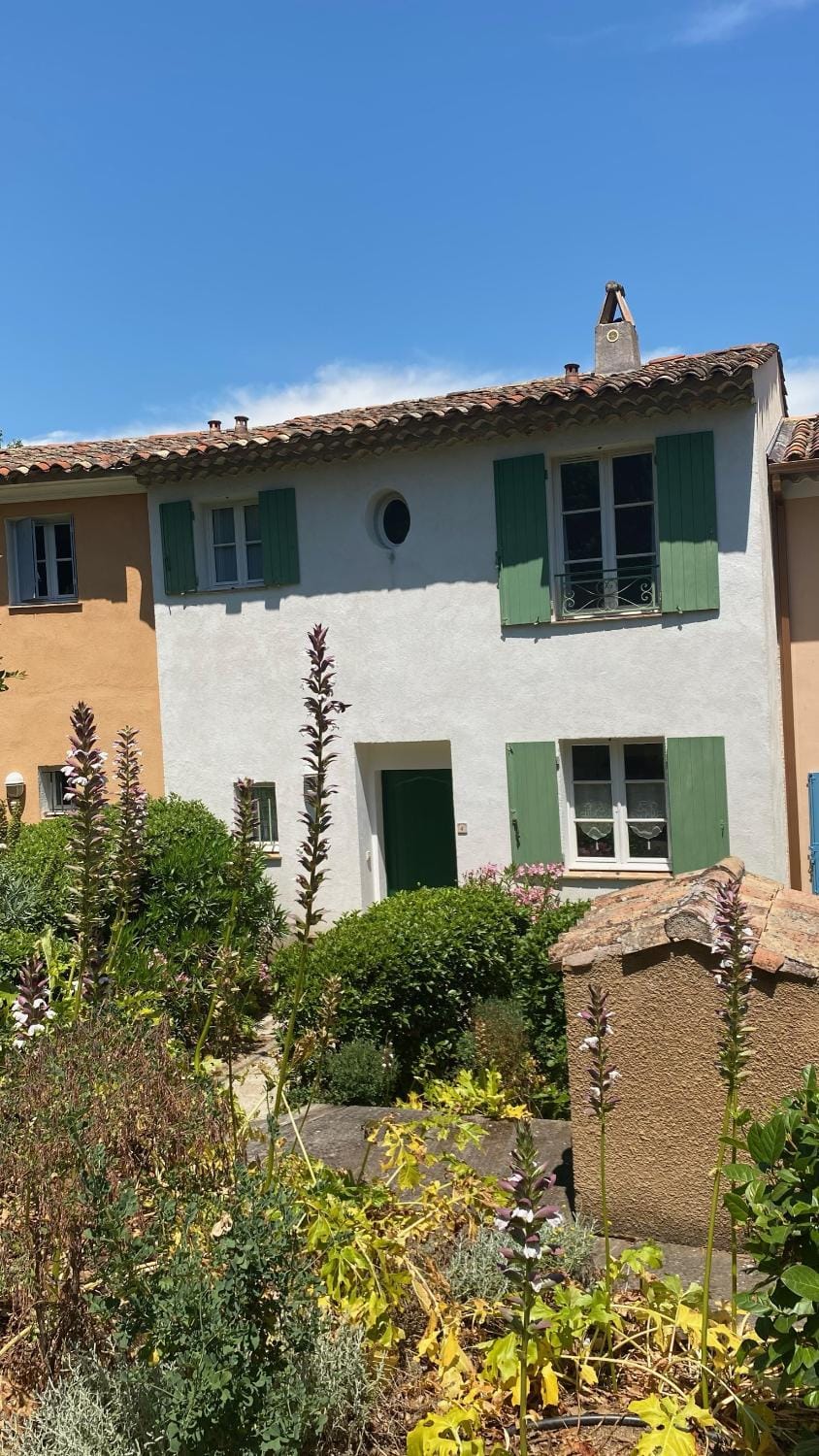 Property building, Spring, Day