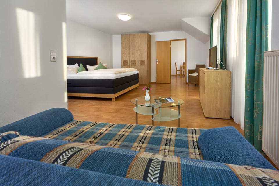 Thermen Appartements Gabriela, Appartemen 53 qm Apartment in Freiburg