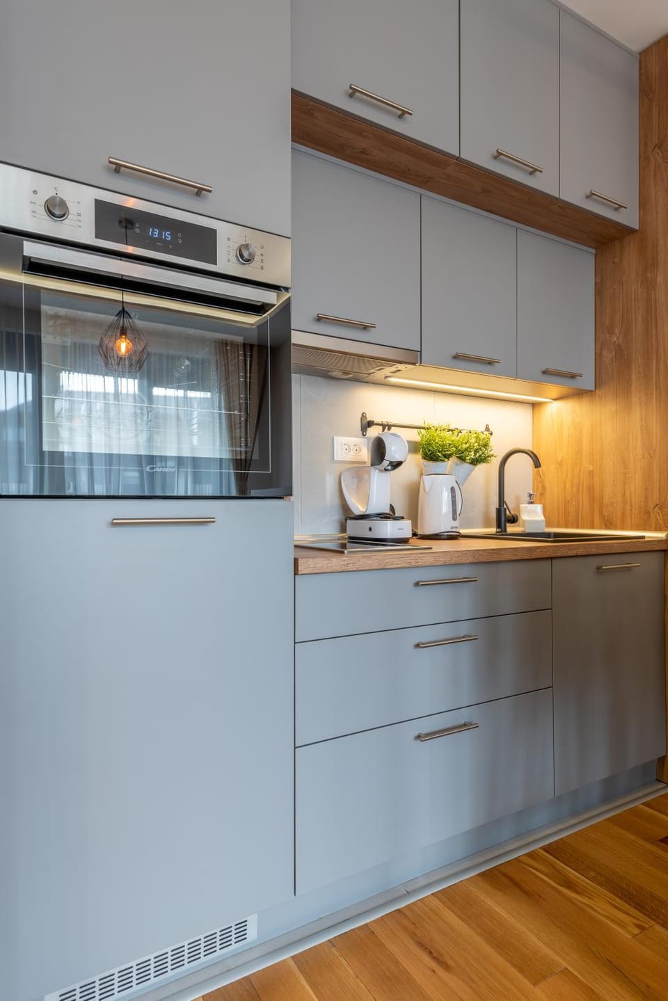 Kitchen or kitchenette, pet friendly, kitchen