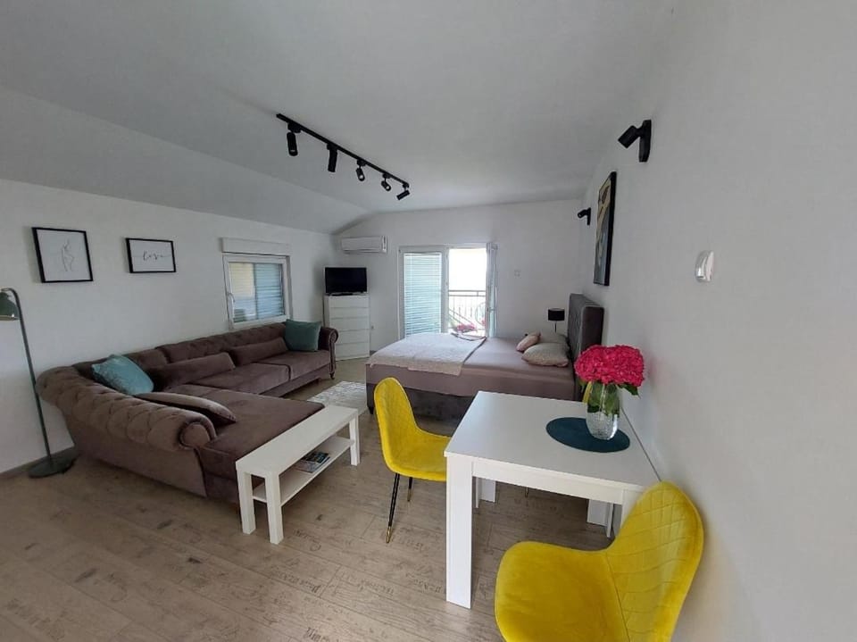 Darija Apartment in Kotor Municipality