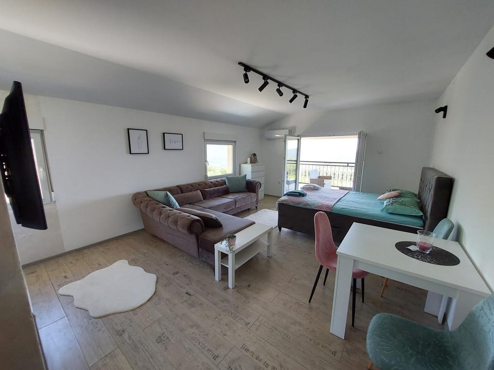 Darija Apartment in Kotor Municipality