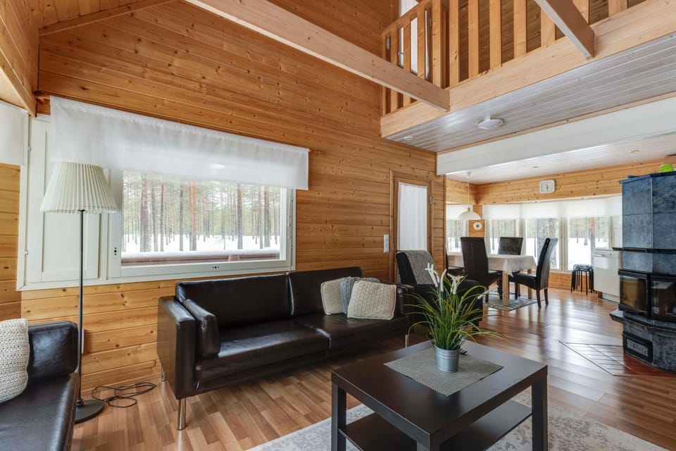 Kitchen or kitchenette, Living room, Seating area, Dining area, kitchen