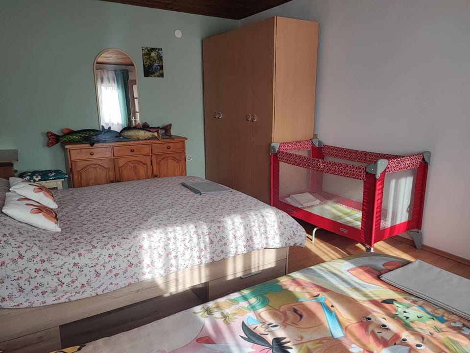 Bed, Bedroom, cot