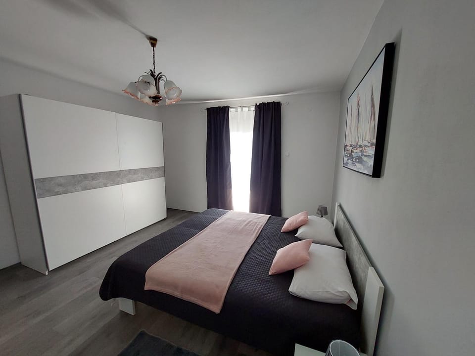 Apartment Palada Apartment in Primorje-Gorski Kotar County