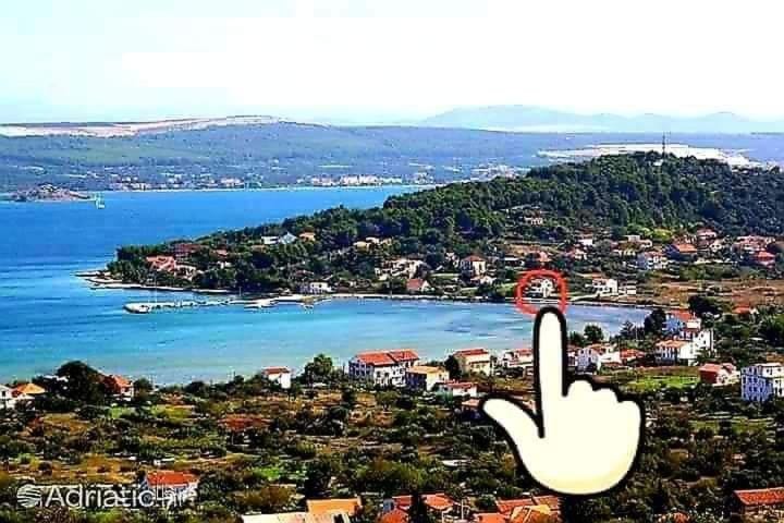 Apartment Roko (10m from the beach) Apartment in Šibenik-Knin County, Croatia