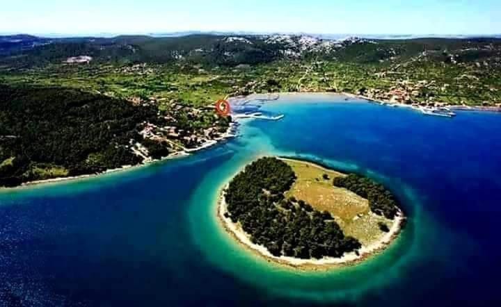 Apartment Roko (10m from the beach) Apartment in Šibenik-Knin County, Croatia