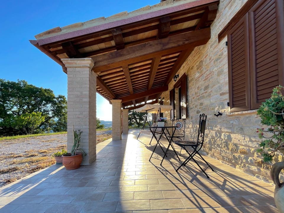 Patio, Facade/entrance