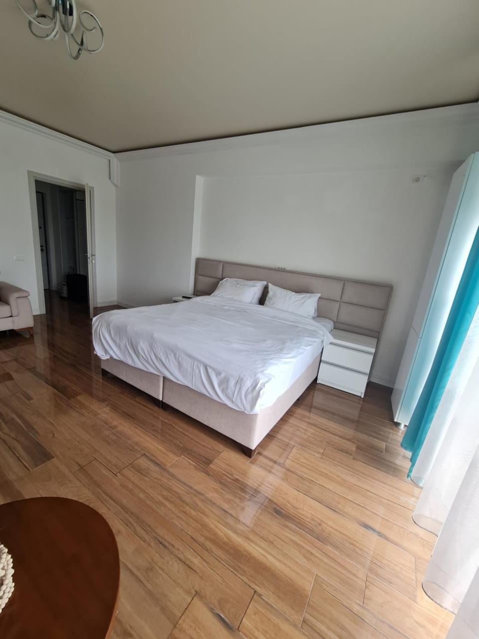 Matic White Tower Apartment in Constanta