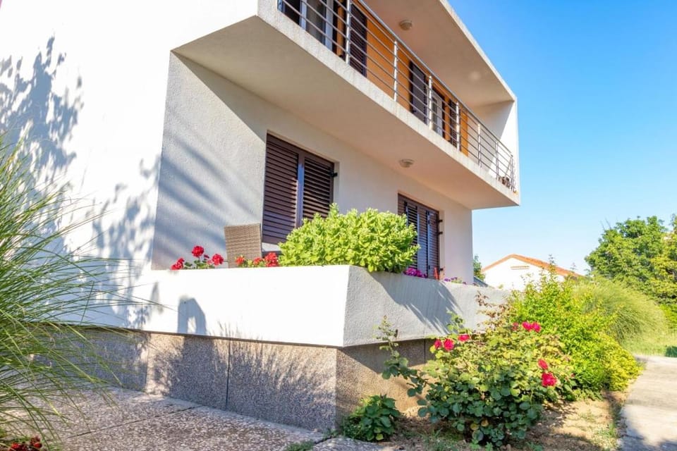 CAPTAIN MIRO Apartment in Lika-Senj County