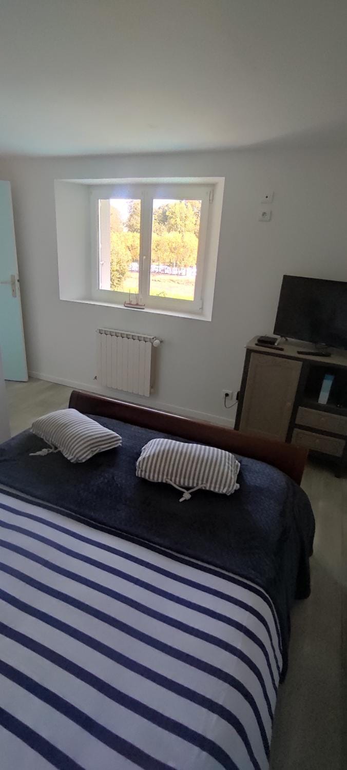 Appartement entier, vue sur rivière & cathédrale. Apartment in Brittany