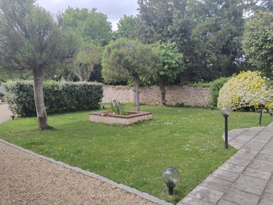 L'Avre des Joncherets - proche Dreux Evreux Verneuil Bed and Breakfast in Normandy