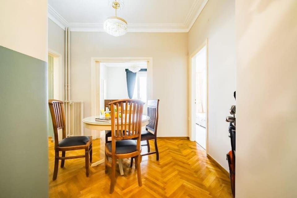 Emporikon Apartment Steps From Historic Center Apartment in Plaka