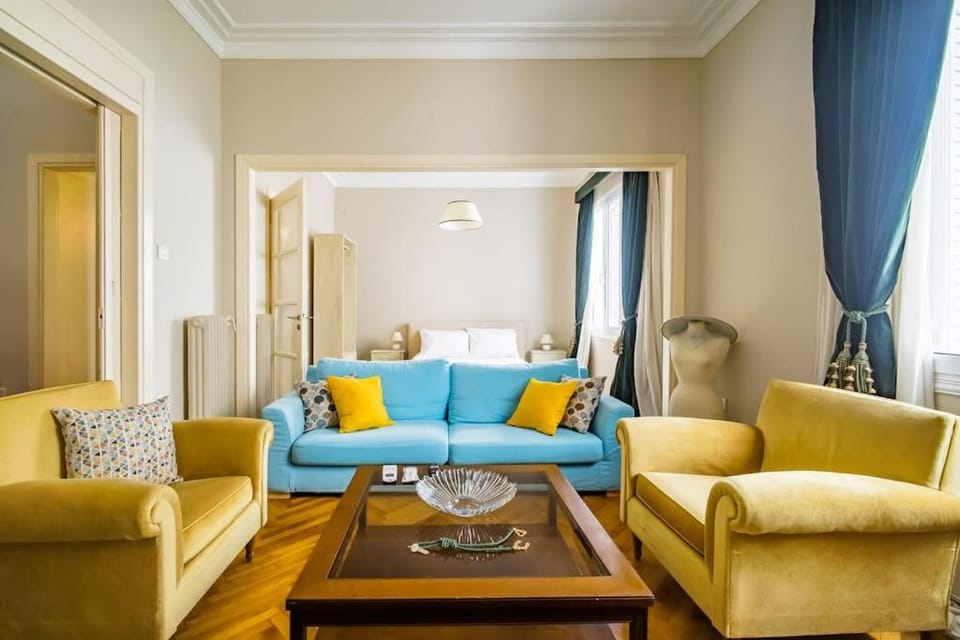 Emporikon Apartment Steps From Historic Center Apartment in Plaka