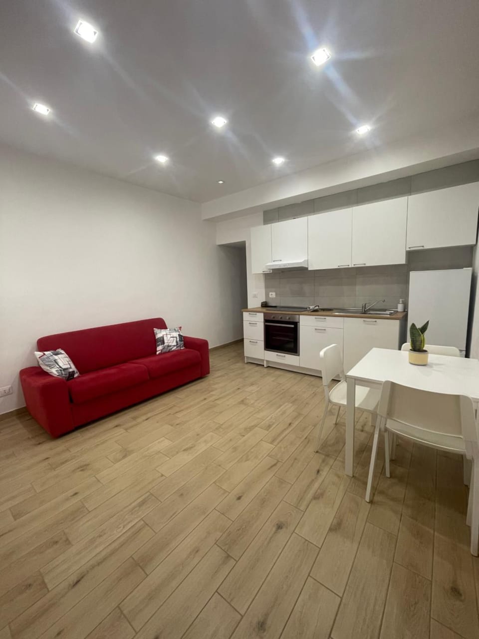 Kitchen or kitchenette, Living room, Dining area