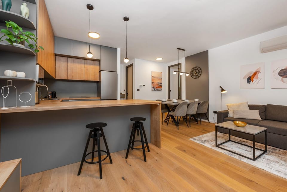 Living room, kitchen