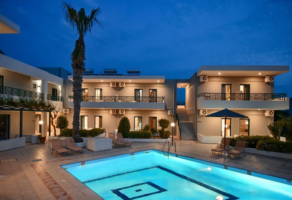 Property building, Swimming pool
