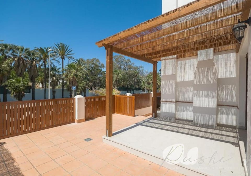PUSHE Village Playa Granada Beach&Golf 2 Villa in Costa Tropical