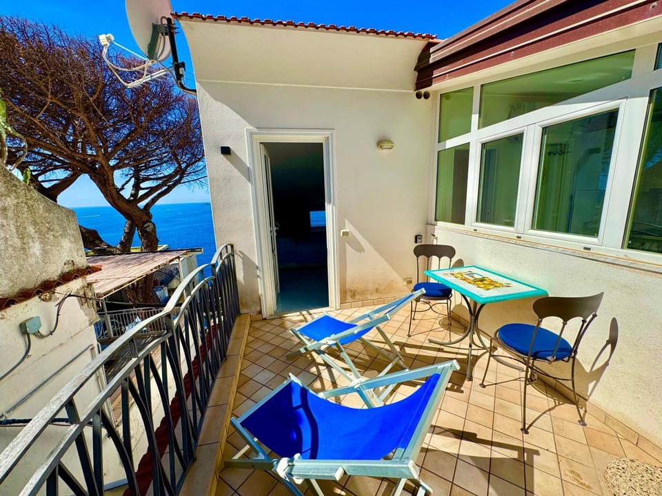 Patio, Balcony/Terrace