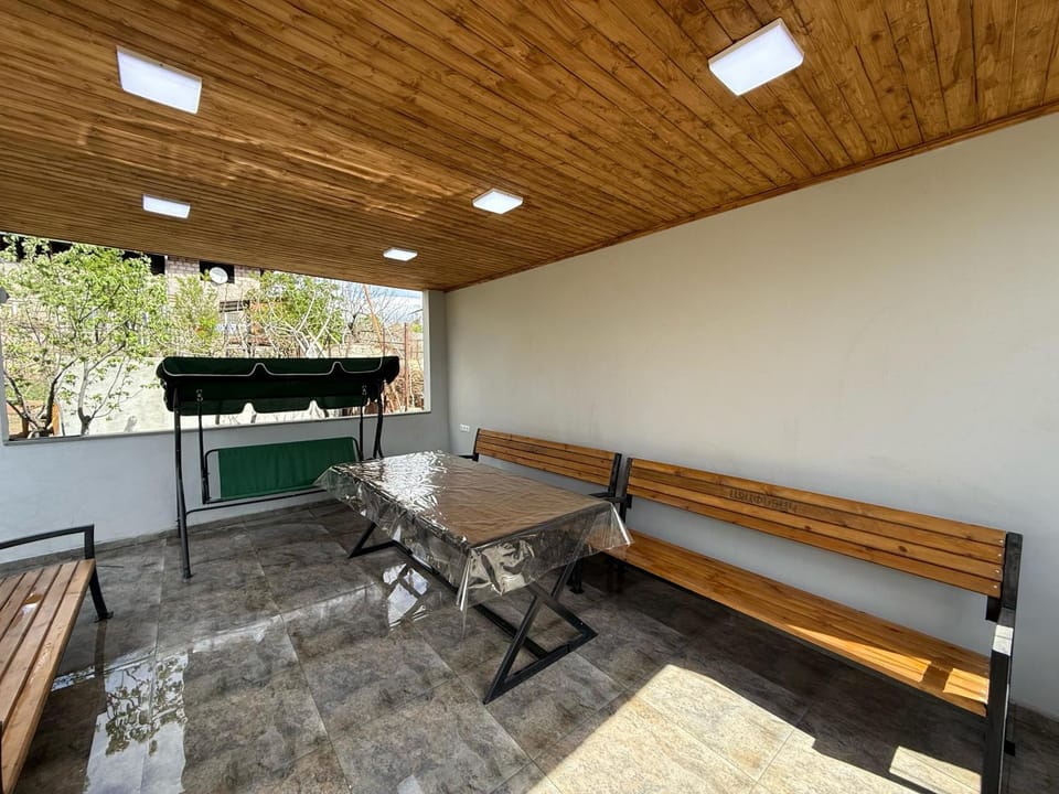 Дом в аренду - Kharberd House, долгосрочная и краткосрочная аренда Apartment in Yerevan