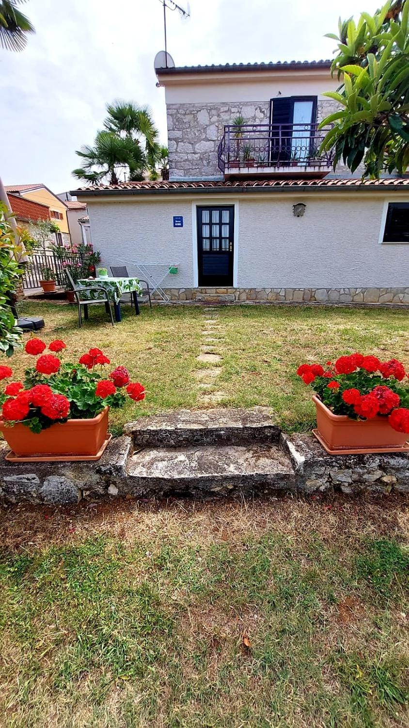 Property building, Garden