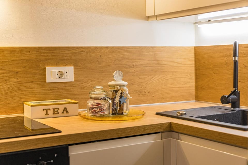 Cozy Studio Apartment LEPRIN in Labin Old Town Apartment in Istria County