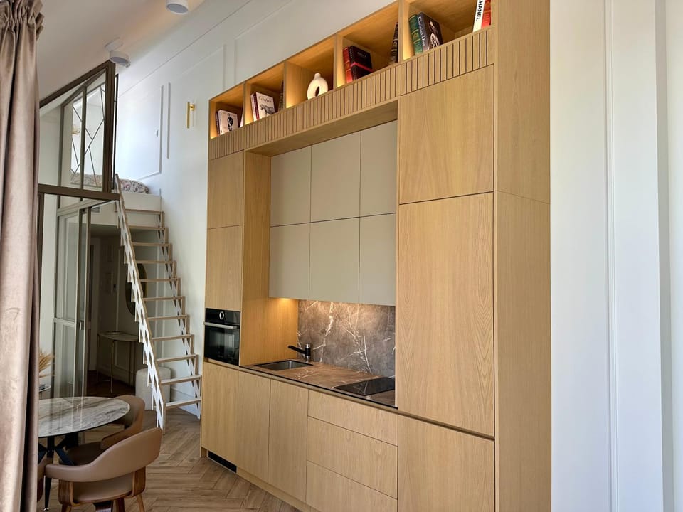 Kitchen or kitchenette