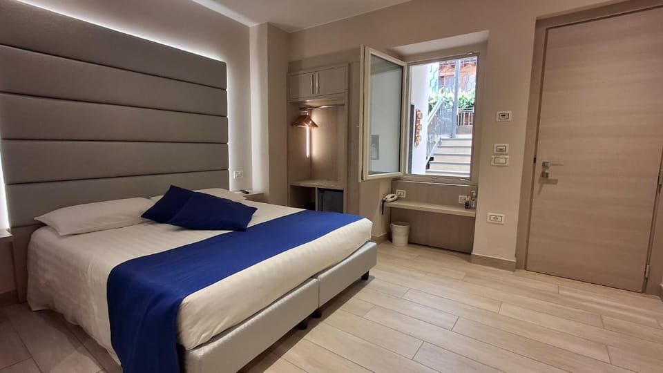 Nearby landmark, Bed, View (from property/room), Photo of the whole room, Bedroom, room service, wardrobe