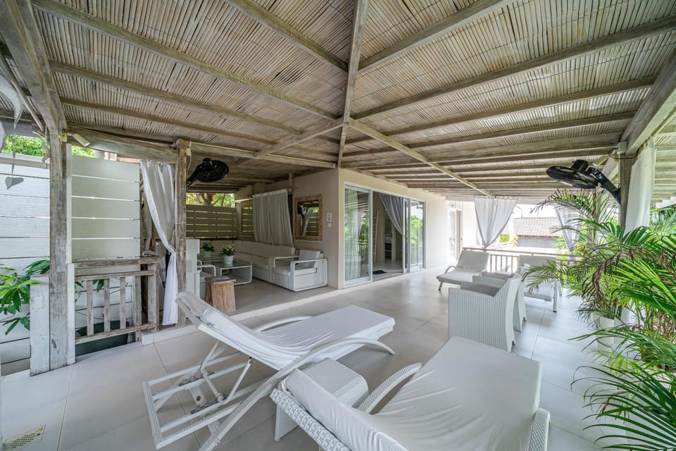 VILLA BALI OM CENTER - Best Location, Beautiful Villa Near the Beach Villa in North Kuta