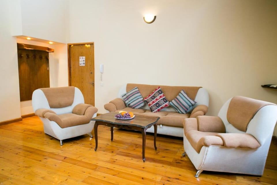Cozy Loft Molokanes Apartment in Baku
