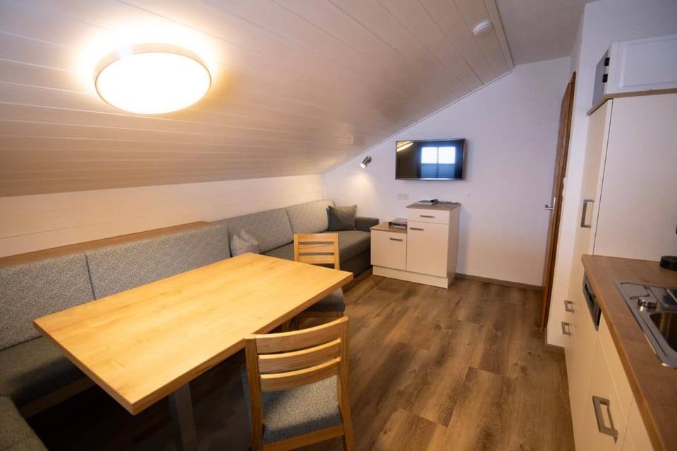 TV and multimedia, Living room, Dining area, kitchen