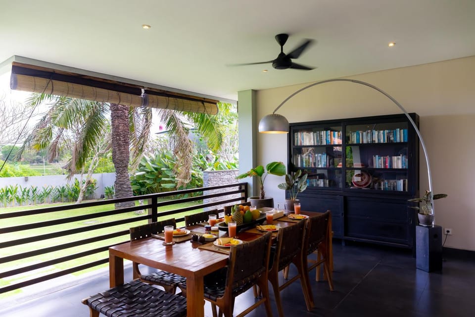Food and drinks, Dining area
