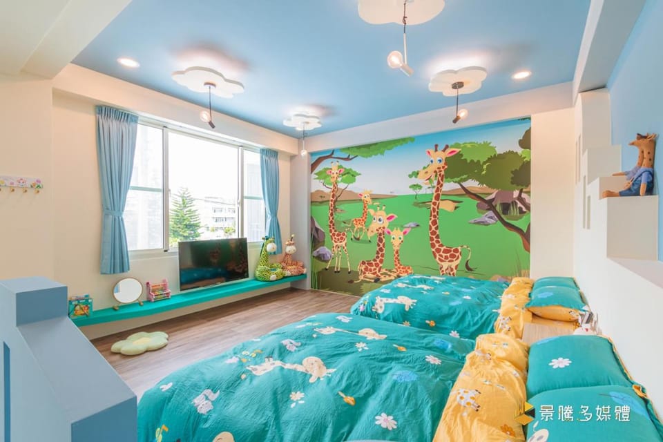 TV and multimedia, Photo of the whole room, fireplace, fireplace, heating, heating, locker, locker, air conditioner, air conditioner