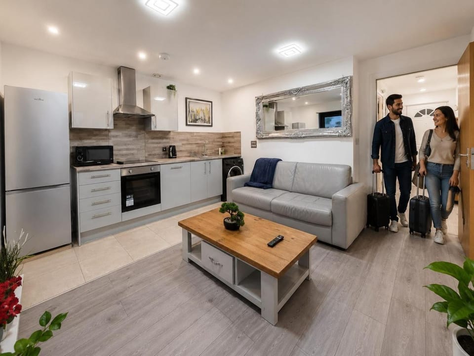 People, Kitchen or kitchenette, Living room