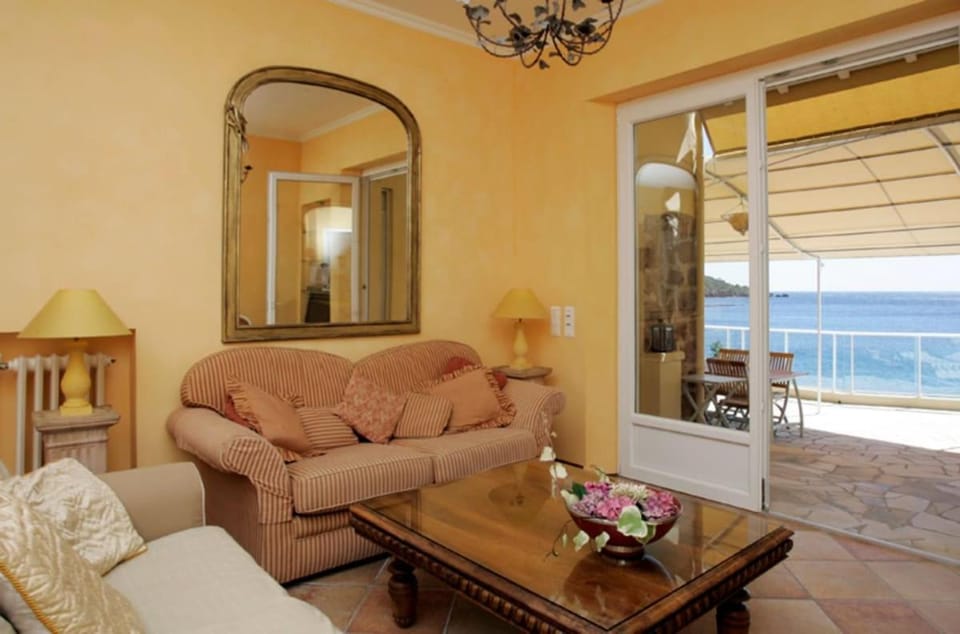 Balcony/Terrace, Living room, Sea view