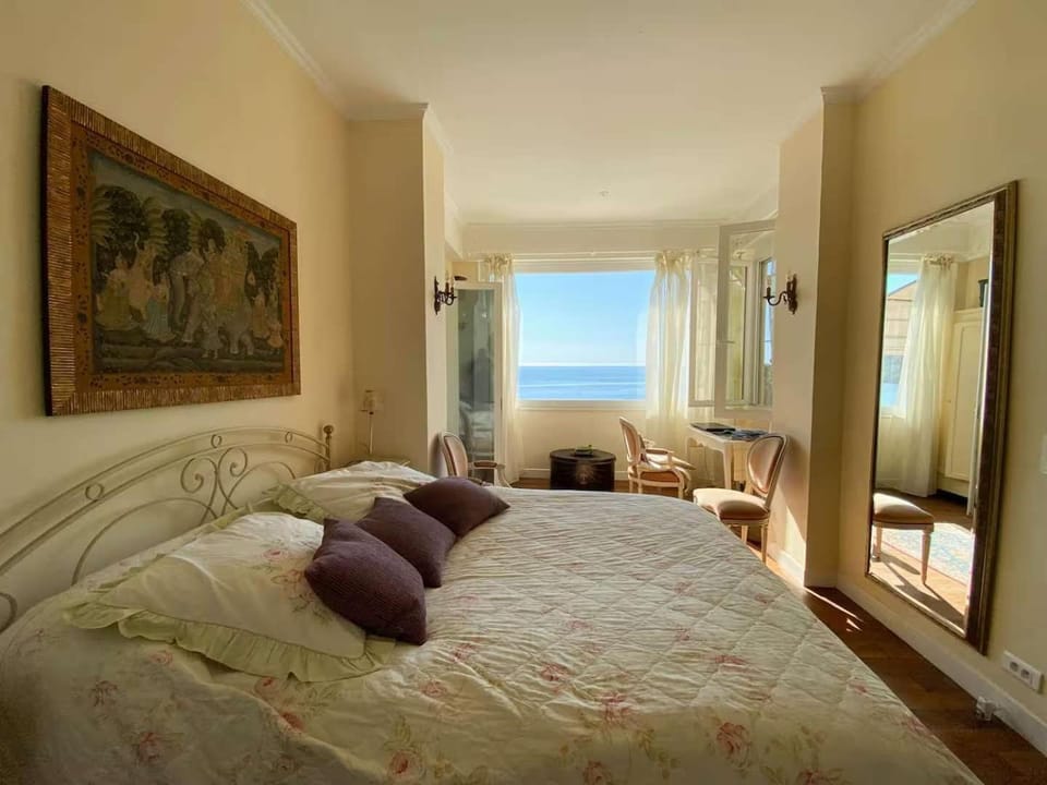 Bedroom, Sea view