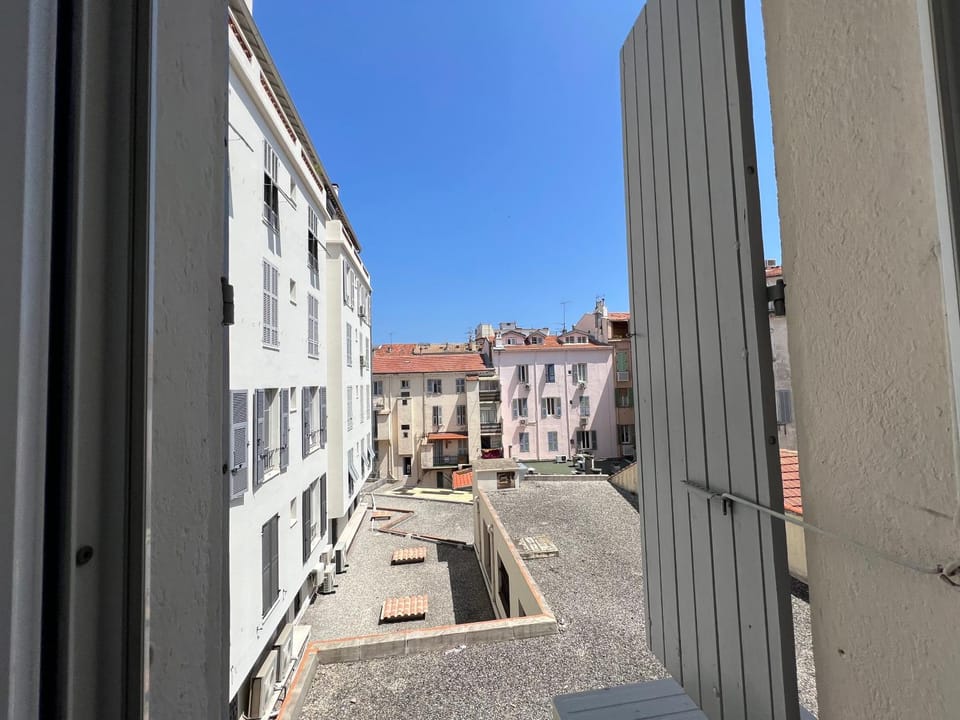 Neighbourhood, City view