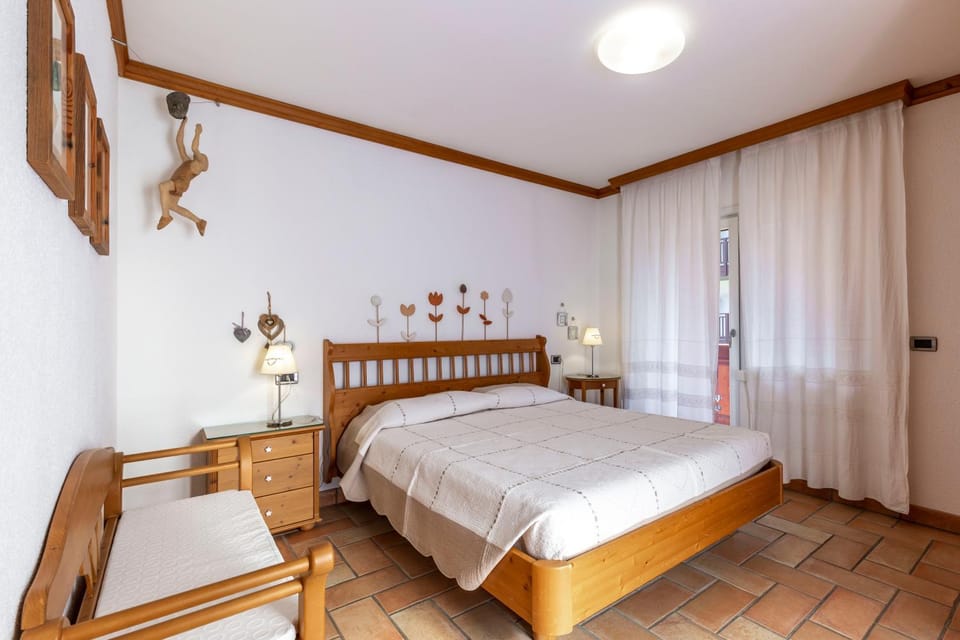 Bed, Balcony/Terrace, Bedroom