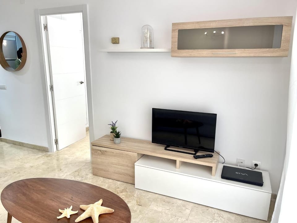 APARTBEACH MICHELANGELO DE LUXE CLIMATIZADO y JUNTO PLAYA 08 Apartment in Salou
