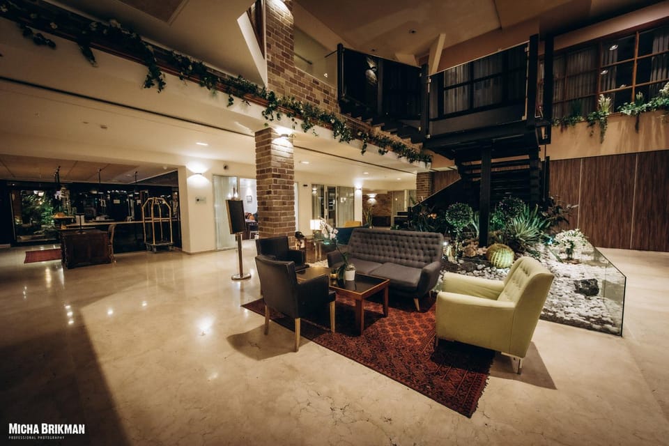 Lobby or reception, Seating area