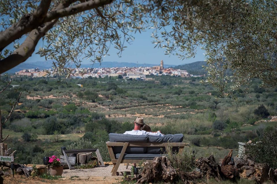 People, Natural landscape, Seating area, Mountain view