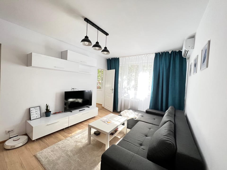 Communal lounge/ TV room, Game Room, TV and multimedia, Living room