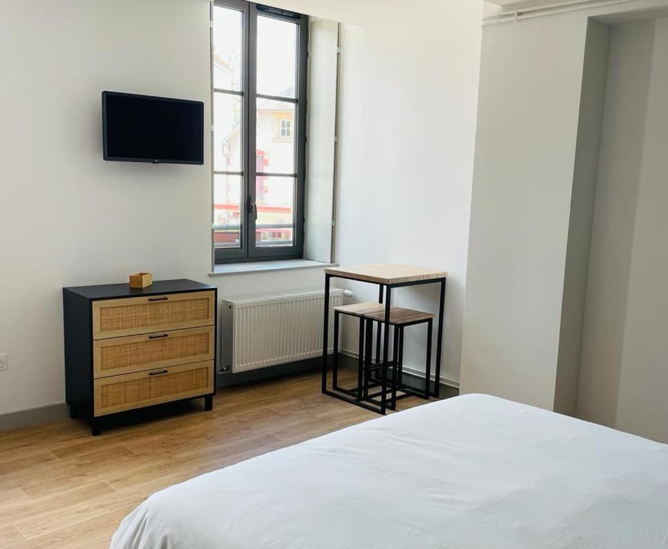 LE BON LABOUREUR Apartment hotel in Bourgogne-Franche-Comté